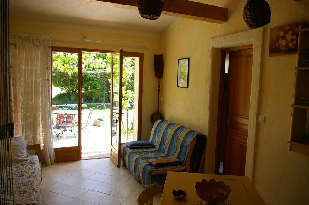 Gite La Paillote Montauroux Exterior photo